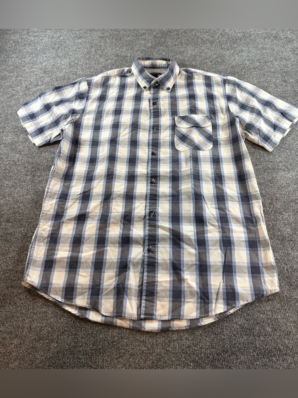 Van Heusen Men's L/S Plaid Button-Down Shirt Short Sleeve Blue Gray White Pocket